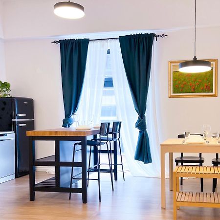 Aumetz Square Apartment Idrija Eksteriør bilde